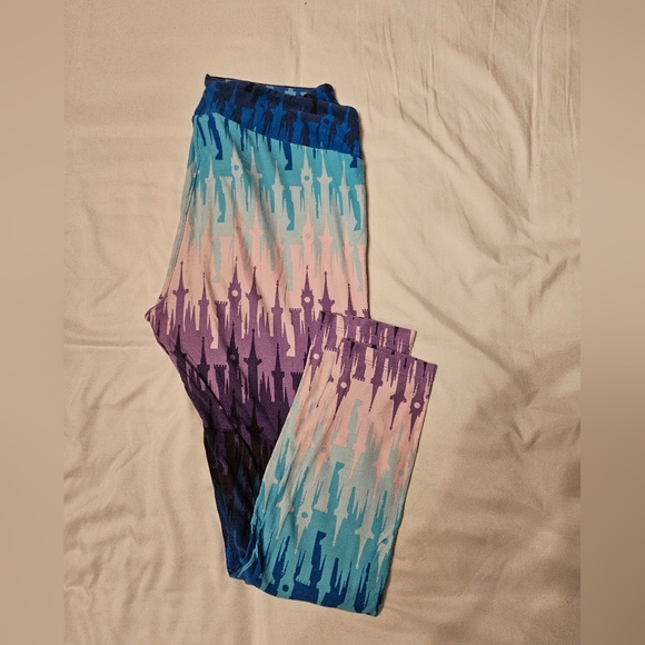 Rare HTF LuLaRoe Disney Castle Leggings T/C - Picture 1 of 3